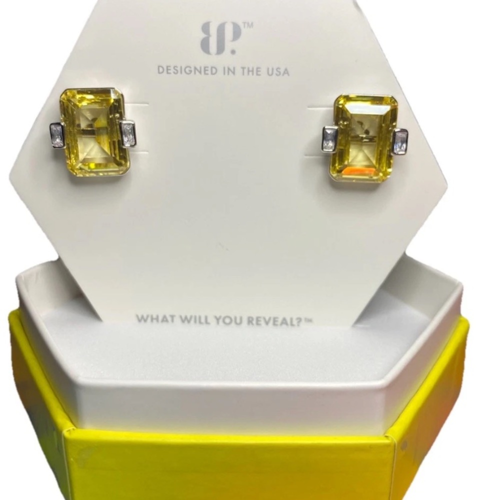 “A Starlet’s Memories” Lemon Cubic CZ Rhodium Earrings BP ER53766